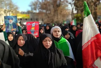 بیعت بانوان خرم‌آبادی با سومین رهبر انقلاب اسلامی