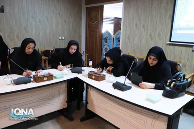 نشست صمیمی حجت‌الاسلام اصل نژاد با اصحاب رسانه در تبریز