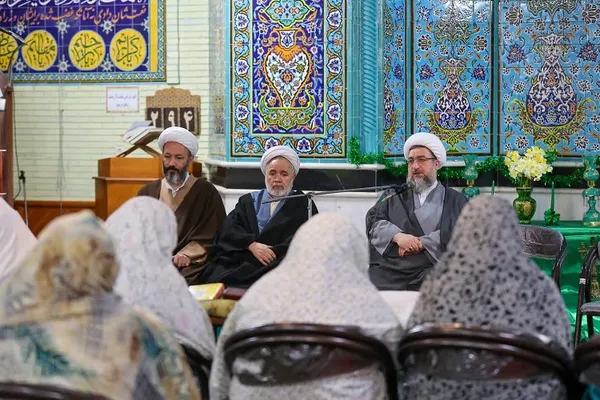 حضور امام جمعه تبریز در جمع معتکفین مسجد امیرالمومنین (ع) شهرک ارم