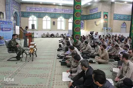 محفل انس با قرآن كريم در مركز آموزش عالی سازمان عقيدتی سياسی ارتش