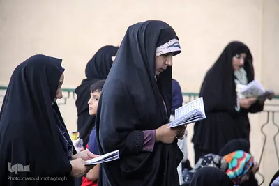 مراسم قرائت دعاي پرفيض عرفه در امامزاده علي بن جعفر صادق(ع) سمنان
