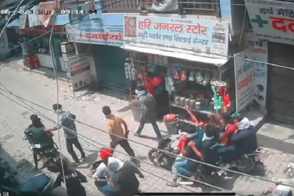 Hindu Extremists Launch Violent Assault on Muslim-Owned Shops in Haryana