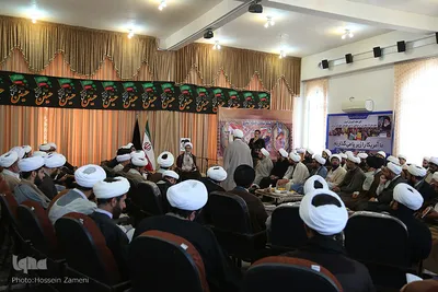 نشست مشترک روحانیون چهارمحال بختیاری با حضور نماینده ولی فقیه شهرکرد