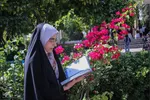 گلباران آرامگاه حافظ