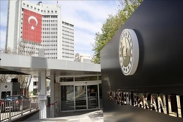 İsveç'in skandal 'Kur'an yakma eylemi' kararına Türkiye'den tepkiler