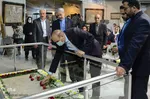 آیین گلباران و شعرخوانی در مزار شهریار ملک سخن‎‎