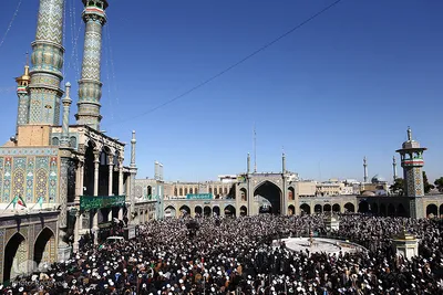 مراسم تشییع پیکر مرجع فقید شیعه، آیت‌الله‌ لطف‌الله صافی‌گلپایگانی (ره) در شهر مقدس قم