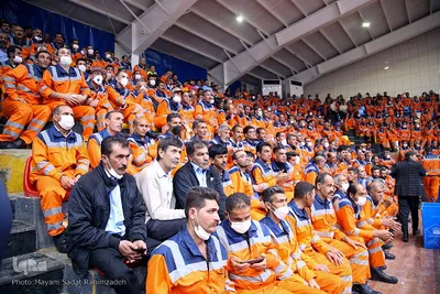 نارنجی پوشان، سفیران پاکیزگی