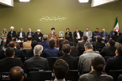 دیدار جمعی از شاعران و اهالی فرهنگ و ادب فارسی با ر هبر معظم انقلاب