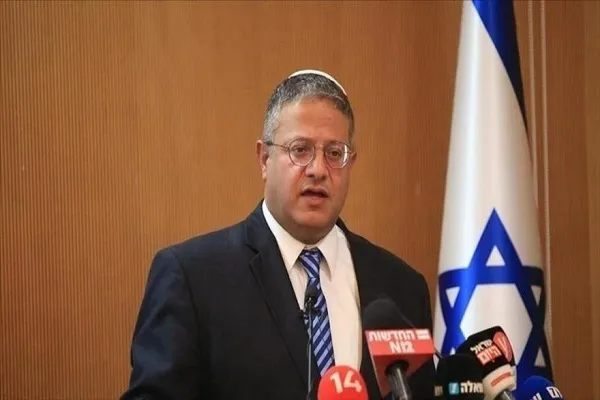 Extremista ministro israelí insiste en armar a los colonos