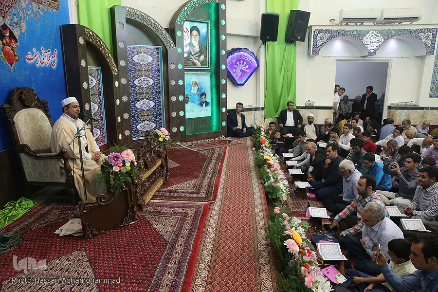محفل انس با قرآن کریم به مناسبت هفته بسیج برگزار می‌شود