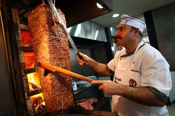 Fransa’da yaklaşan seçim heycanı ve İslamafobi