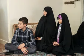 حضور رئیس حوزه ریاست مجلس شورای اسلامی در منزل شهید مهدی تقوی