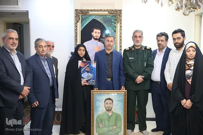 دیدار جامعه قرآنی با خانواده شهید آرمان علی‌وردی
