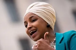 Appel à Facebook de supprimer les attaques islamophobes de l'AIPAC contre Ilhan Omar