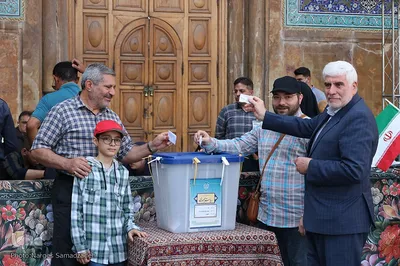 حماسه مشارکت نصف جهان در میدان نقش جهان