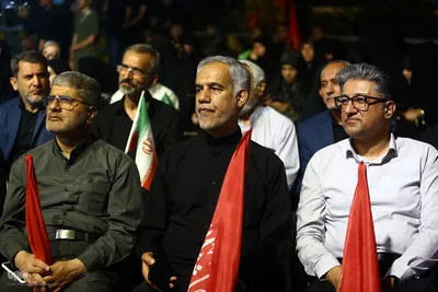 محفل انس با قرآن به منظور بزرگداشت رهبر شهید