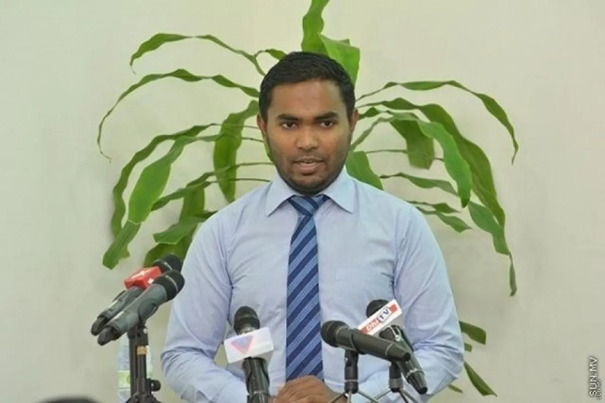 Maldives’ Supreme Court Justice Writes Quran Interpretation in Dhivehi Language