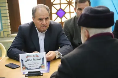 برپایی میز خدمت آموزش و پرورش آذربایجان شرقی در نمازجمعه تبریز