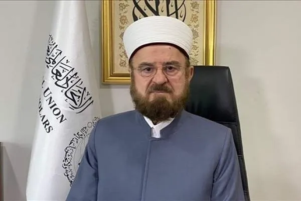 الوحدة بين الأمة الإسلامیة فريضة قرآنية صنعها الإسلام بصبغته الربانية