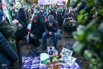 تحویل سال نو در میدان انقلاب تهران