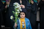 جشن مبعث و گلباران مزار شهدای انقلاب در گلستان شهدای اصفهان