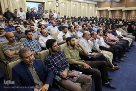همایش جامعه قرآنی، بصیرت، رسالت و آسیبها