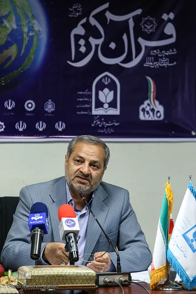 علیرضا کاظمی، معاون پرورشی و فرهنگی آموزش و پرورش در نشست خبری ششمین دوره مسابقات بین‌المللی قرآن دانش‌آموزان جهان اسلام