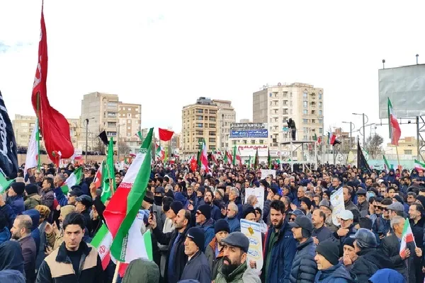خروش مردم اردبیل علیه اقدامات تروریست‌های مسلح + عکس