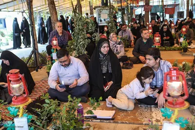 مراسم تحویل سال نو در جوار گلزار شهدای گمنام بهشت زهرا (س)