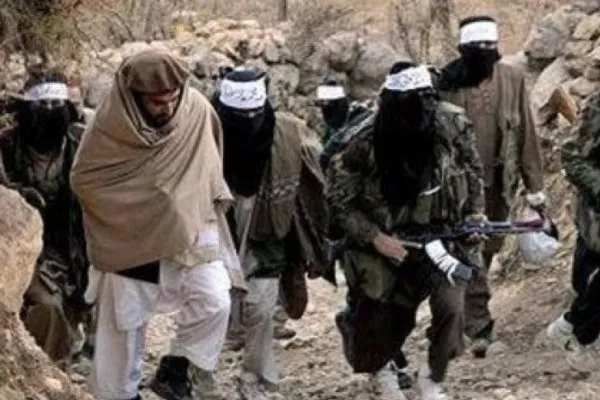 طالبان: آمریکا داعش را به افغانستان انتقال می‌داد