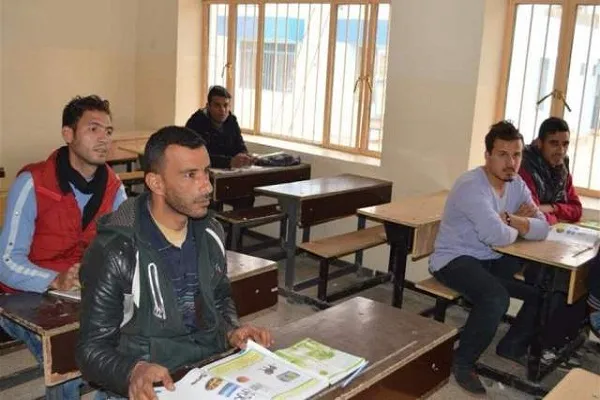 تأسیس مرکز مبارزه با بیسوادی کارمندان در بصره