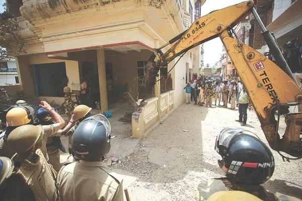 BJP Resumes Bulldozer Policy Following Muslims’ Protests (+Video)