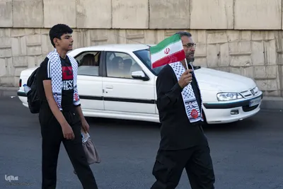 کاروان دانشگاهیان استان البرز پای پیاده در راه تشییع رهبر شهید