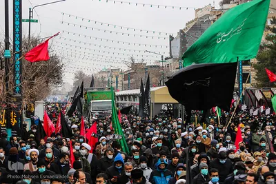 تشییع پیکر 9 شهید دفاع مقدس و مدافع حرم در مشهد
