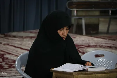 محفل جزءخوانی و تفسیر قرآن در امامزاده محسن اصفهان
