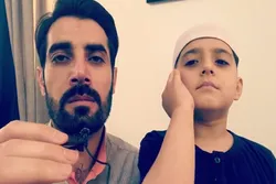 Baba na mtoto wasoma aya ya Surah Fath kumhusu Mtume Muhammad SAW