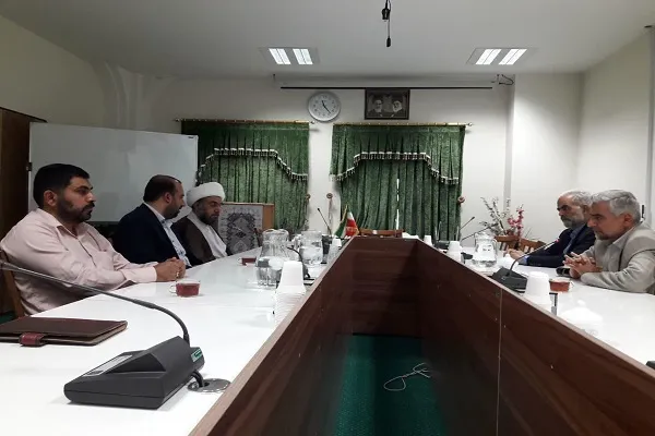 همکاری مجمع کتابخانه‌های تخصصی قم با کتابخانه حرم امام حسین(ع)
