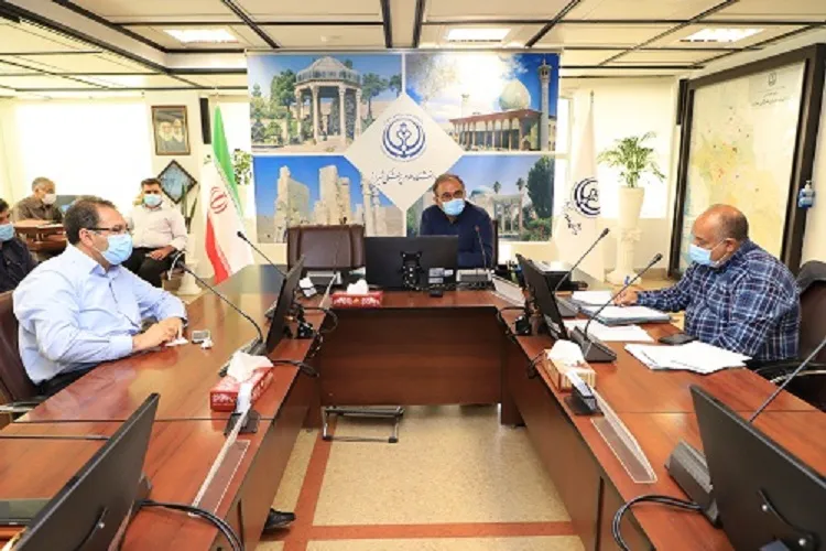 ثبت ركورد 2500 نمونه‌گیری روزانه ویروس كرونا در شیراز