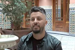 Le chanteur marocain Hatim Ammor a accompli la Omra