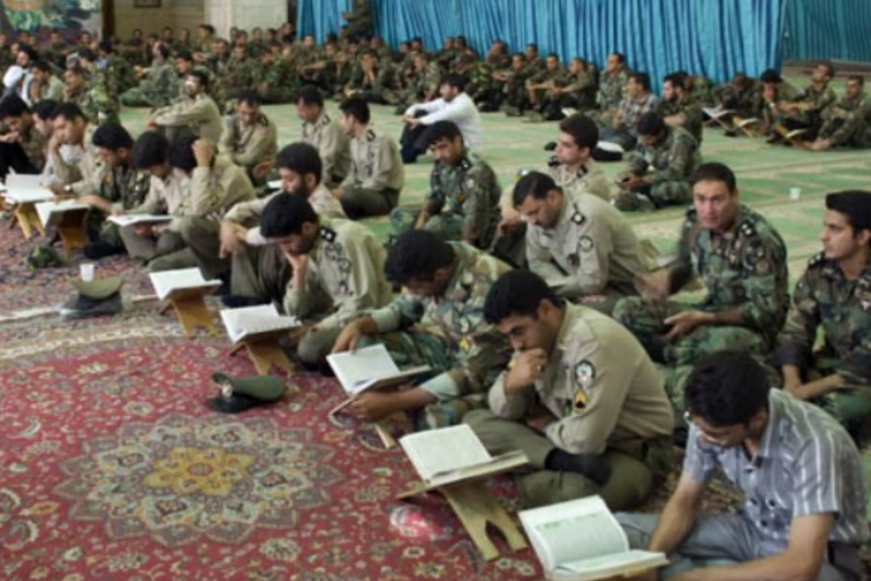 مسابقات قرآن منطقه تهران نیروی زمینی ارتش برگزار شد
