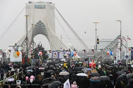 شکوه چهل سالگی/ تهران خیابان آزادی