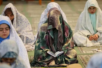 مراسم معنوی اعتکاف در مسجد دانشگاه تبریز