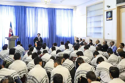 دیدار دانش‌آموزان بسیجی با نماینده ولی‎فقیه در خراسان جنوبی