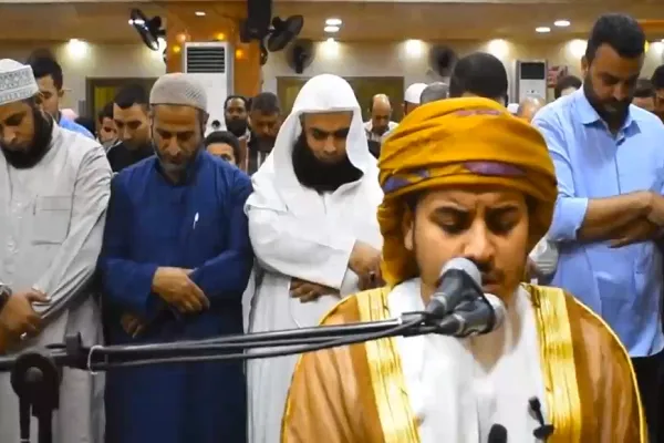 فیلم | تلاوت قاری برجسته عمانی در مسجد اردن