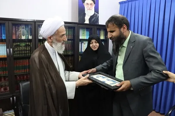 دیدار مدیرکل بهزیستی، دبیر و اعضای انجمن نابینایان مازندران با نماینده ولی فقیه در مازندران