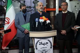 بازدید احمد وحیدی، وزیر کشور از نمایشگاه توانمندی‌ها و دستاوردهای جهاددانشگاهی
