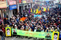 Kargil: Tausende Indianer feiern den 41. Jahrestag des Sieges der islamischen Revolution Iran