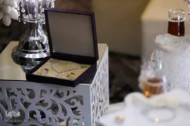 زیر سایه ضریح