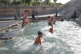 بازگشت آب به چشمه علی